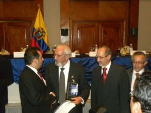 HÉCTOR COLLAZOS PEÑALOZA Padre de los Rellenos Sanitarios en Colombia
