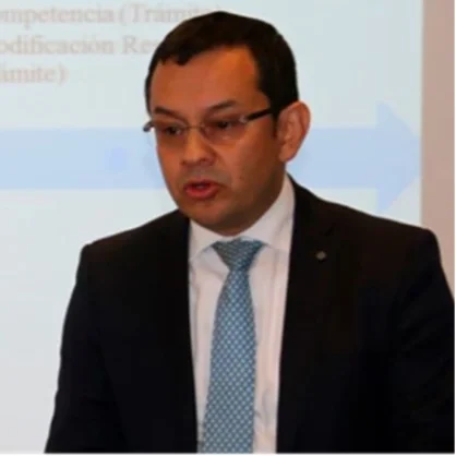 Javier Orlando Moreno Méndez Consultor en Servicios Públicos Colombia